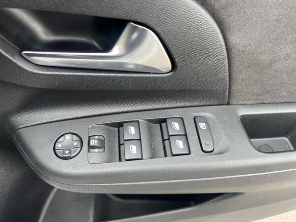Used Vauxhall Corsa 2023 for sale - 76212009: Photo 21