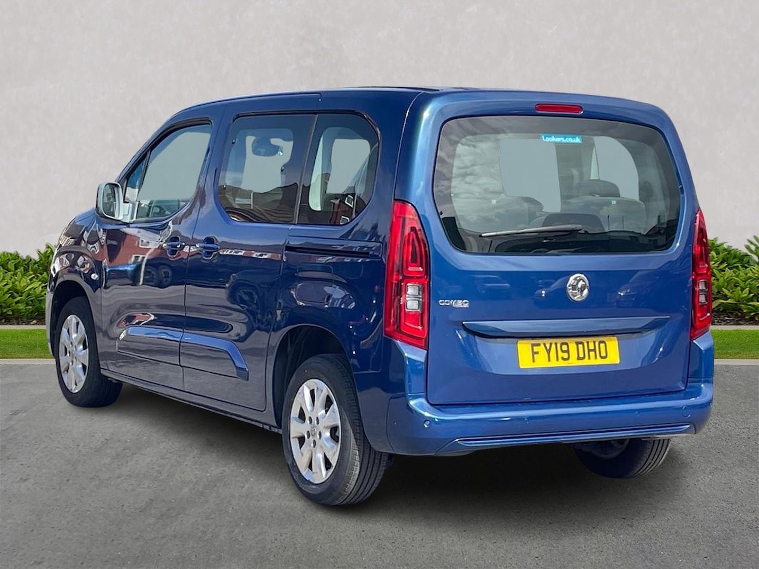 Used Vauxhall Combo Life 2019 for sale - 78195266: Photo 2