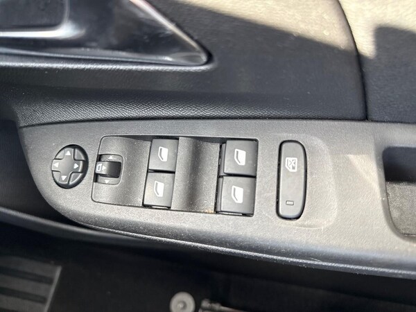 Used Vauxhall Corsa 2022 for sale - 76070309: Photo 21