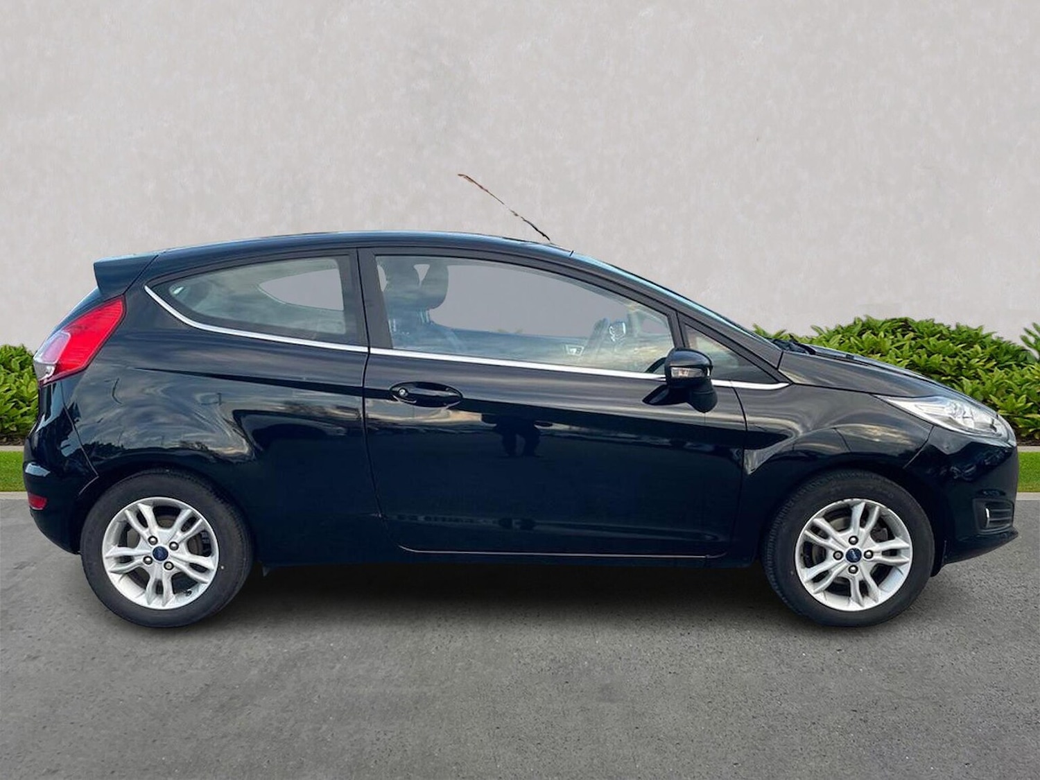 Used Ford Fiesta 2017 for sale - 76510732: Photo 3