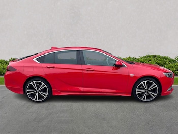 Used Vauxhall Insignia 2018 for sale - 76093625: Photo 3