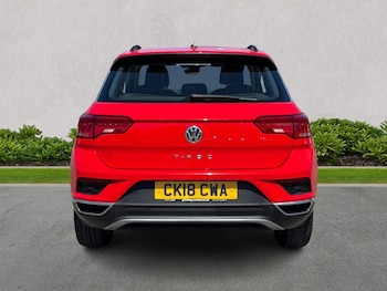 Used Volkswagen T-Roc 2018 for sale - 75497749: Photo