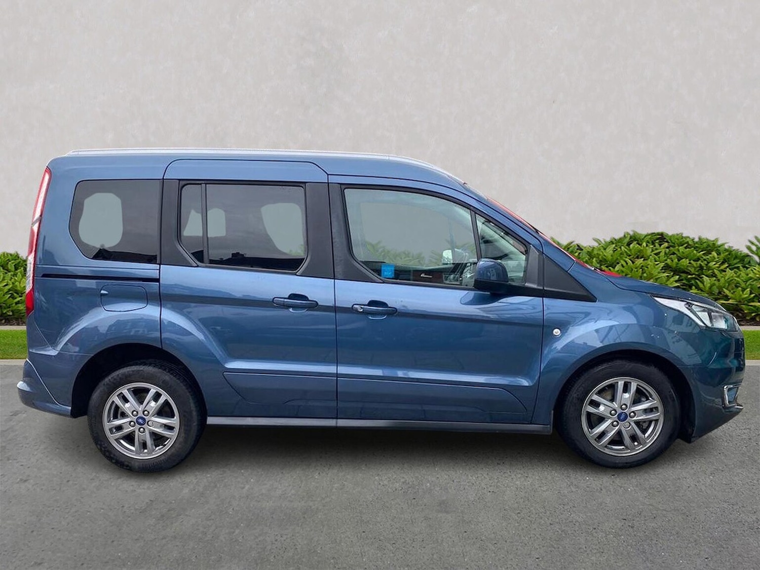 Used Ford Tourneo Connect 2021 for sale - 76464632: Photo 3