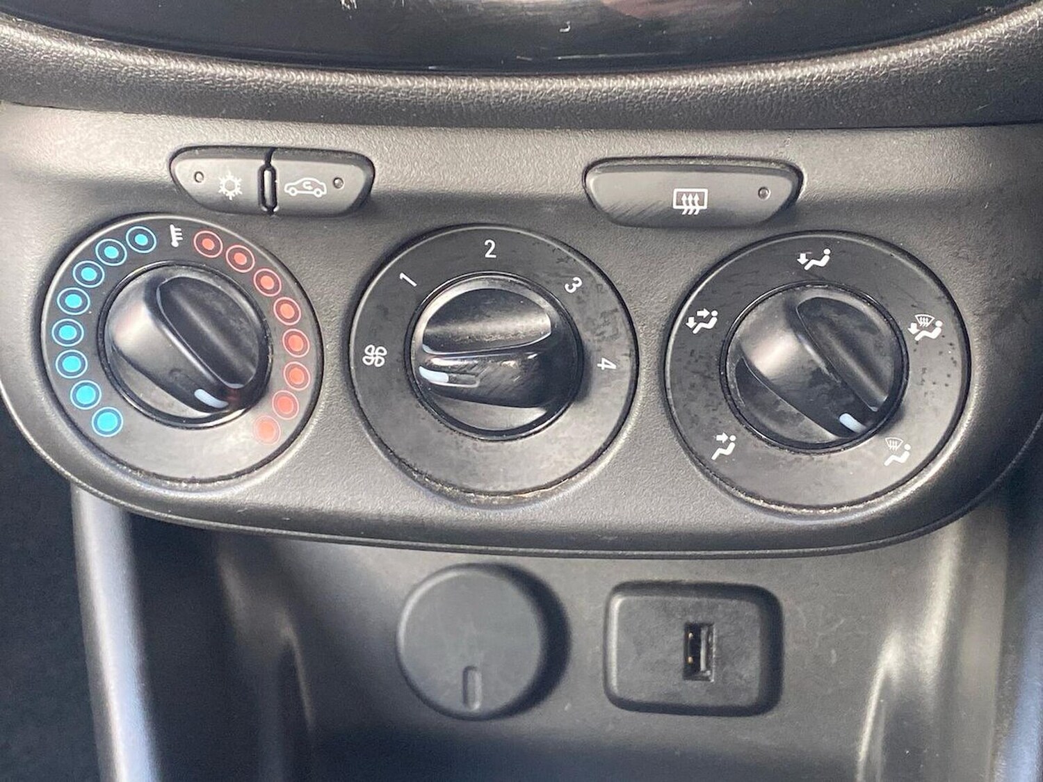 Used Vauxhall Corsa 2017 for sale - 76735626: Photo 12