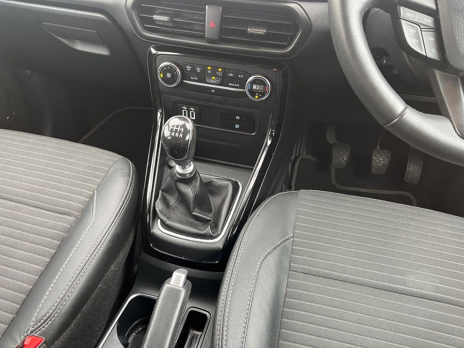 Used Ford Ecosport 2019 for sale - 76478180: Photo 13