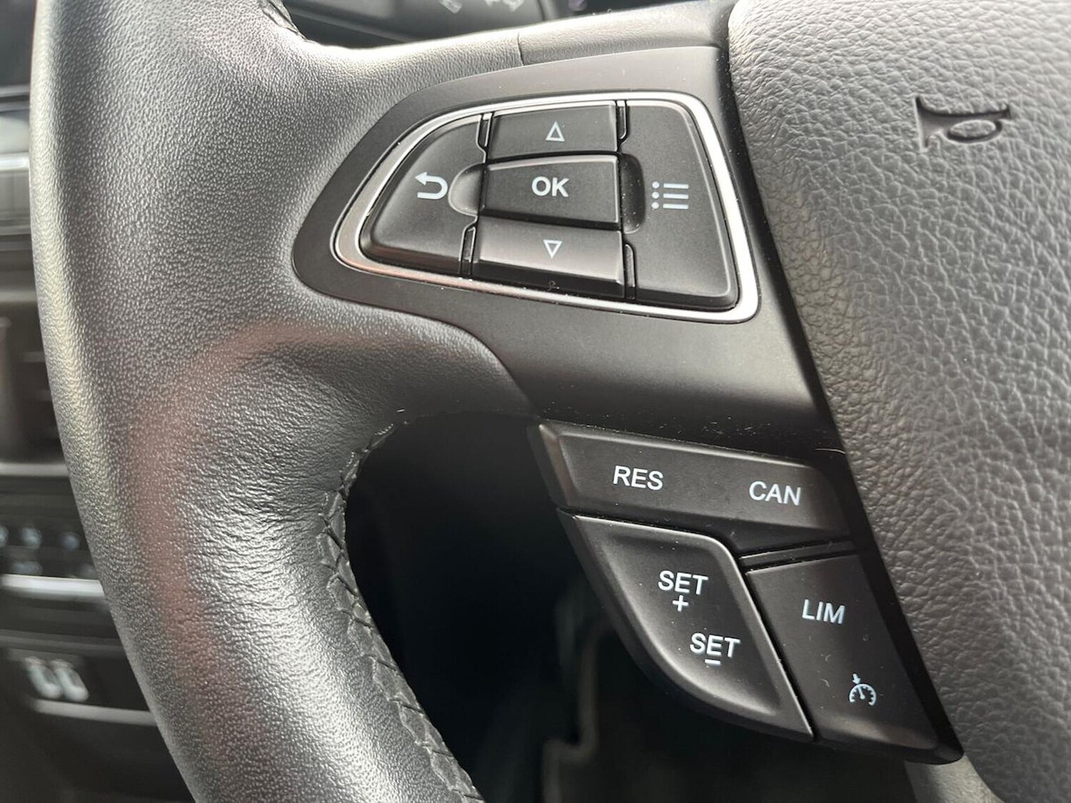 Used Ford Ecosport 2019 for sale - 76478180: Photo 26