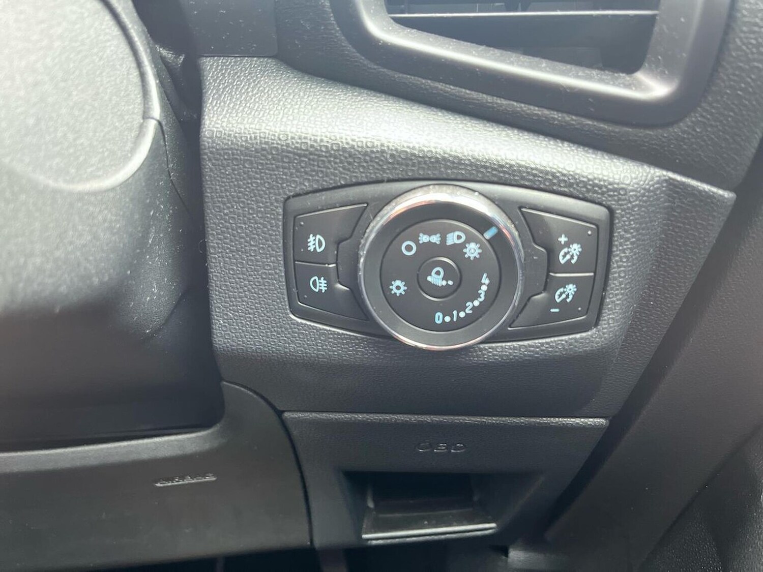 Used Ford Ecosport 2019 for sale - 76478180: Photo 32