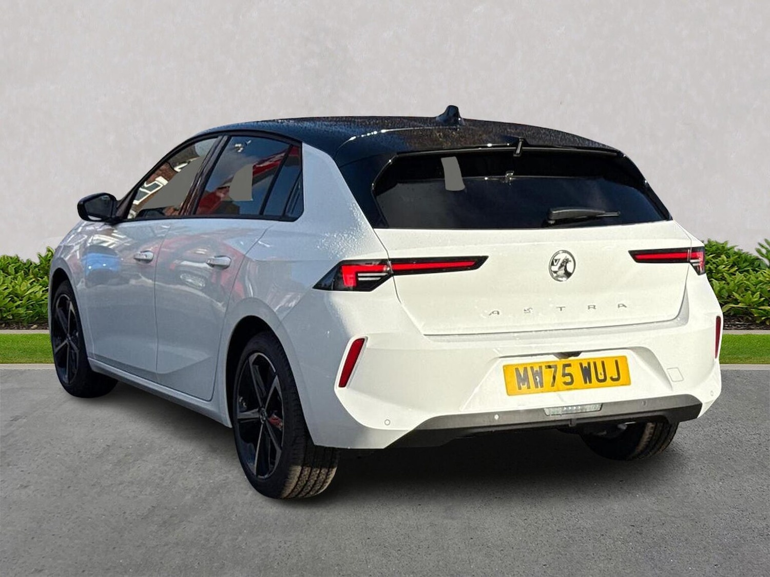 Used Vauxhall Astra 2025 for sale - 76517971: Photo 2