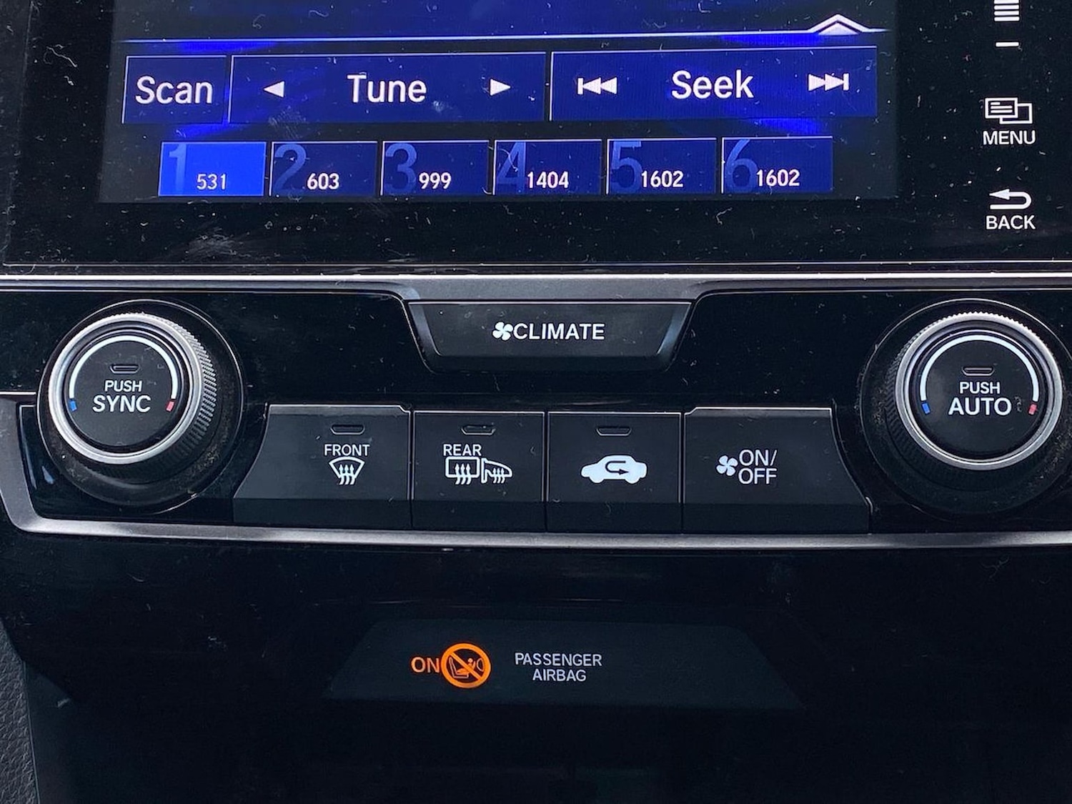 Used Honda Civic 2018 for sale - 76346973: Photo 12