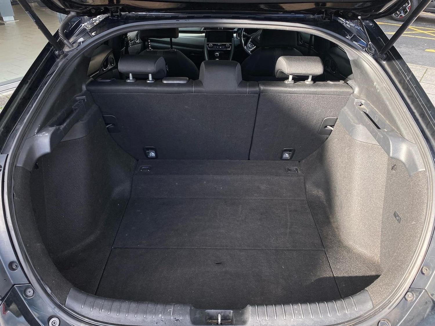 Used Honda Civic 2018 for sale - 76346973: Photo 17