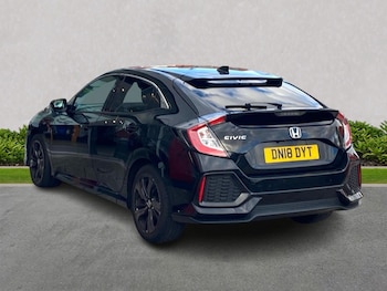 Used Honda Civic 2018 for sale - 76346973: Photo