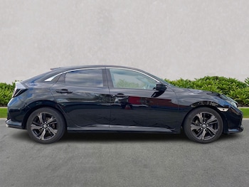 Used Honda Civic 2018 for sale - 76346973: Photo