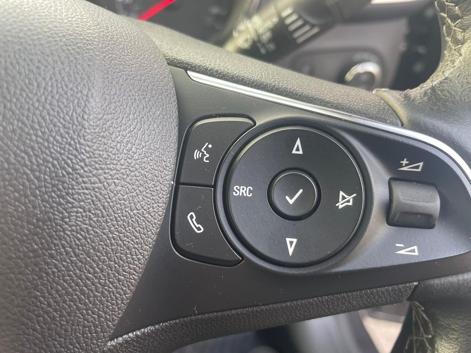 Used Vauxhall Crossland 2023 for sale - 76263296: Photo 26