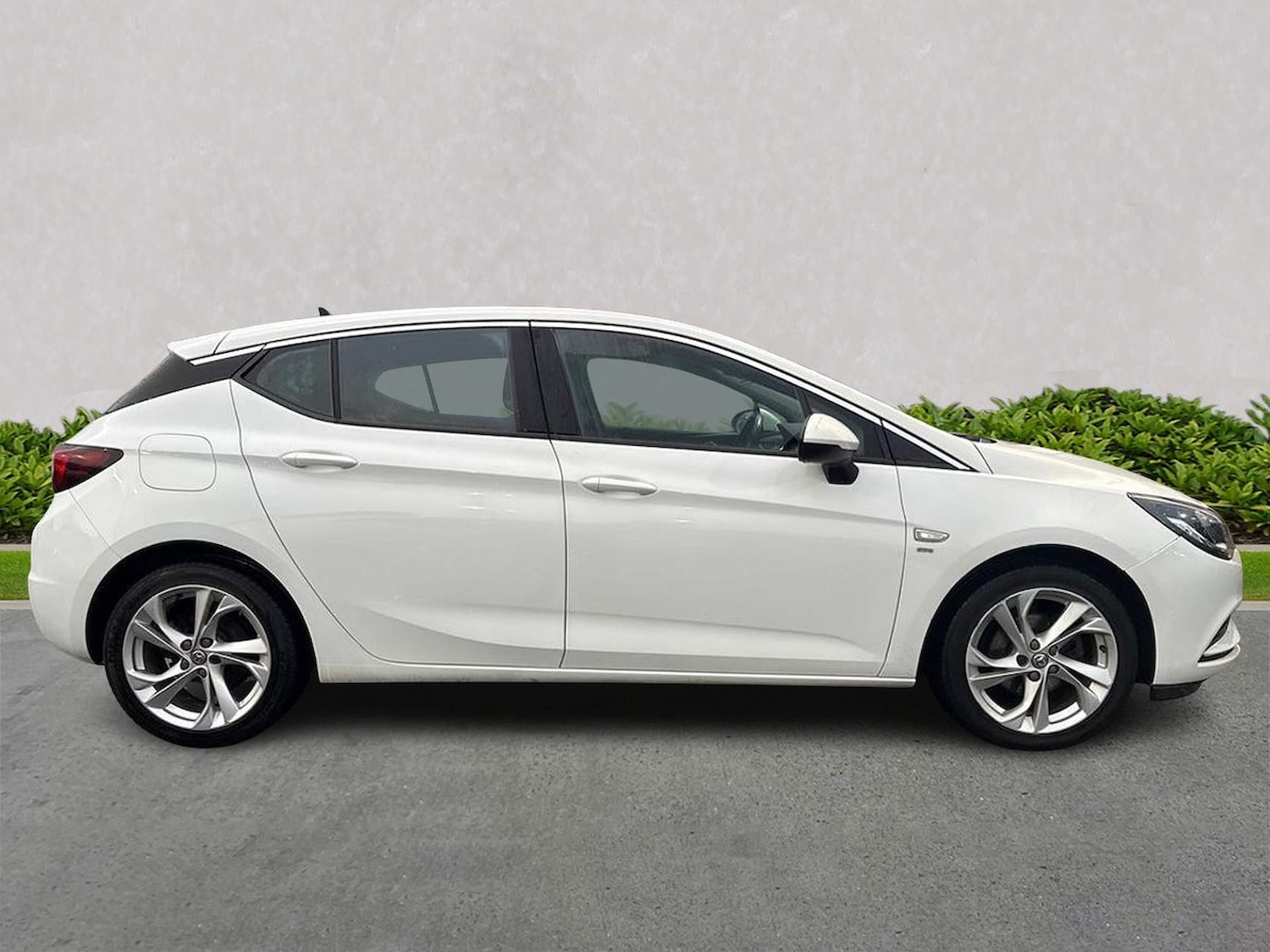 Used Vauxhall Astra 2019 for sale - 76643539: Photo 3