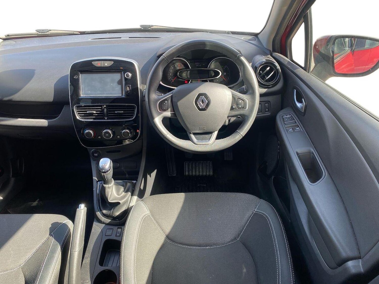 Used Renault Clio 2017 for sale - 78195492: Photo 9