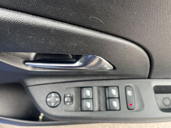 Used Vauxhall Corsa 2022 for sale - 76091040: Photo 21