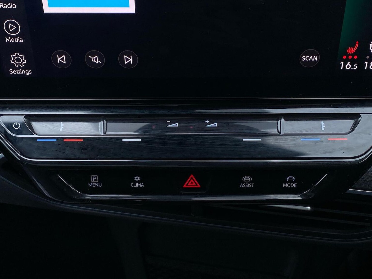 Used Volkswagen ID.3 2022 for sale - 77901637: Photo 12