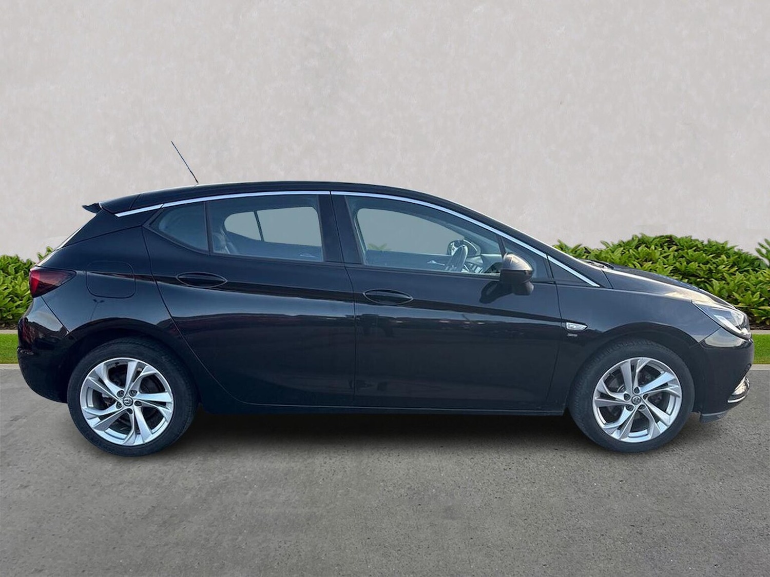 Used Vauxhall Astra 2018 for sale - 76897099: Photo 3