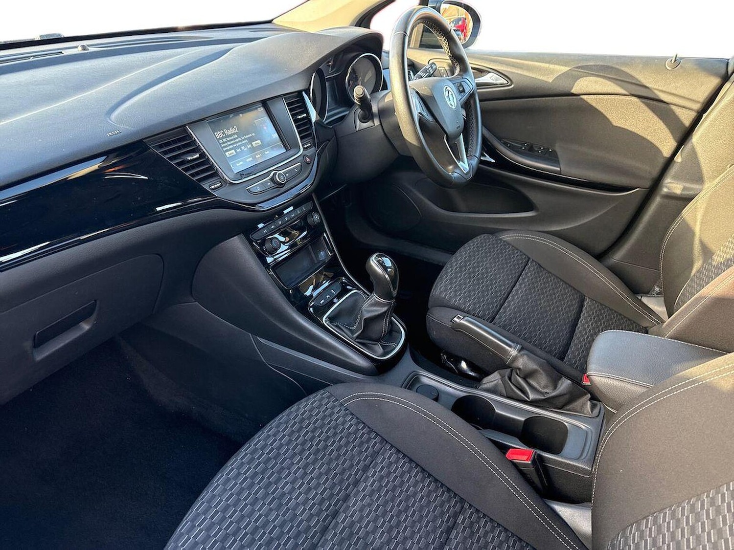 Used Vauxhall Astra 2018 for sale - 76897099: Photo 7