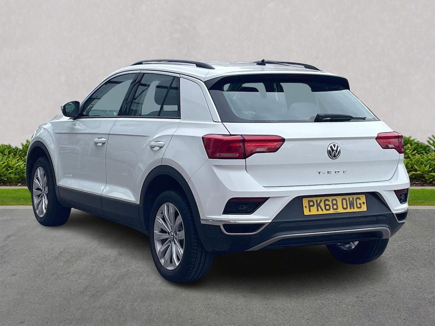 Used Volkswagen T-Roc 2018 for sale - 78195175: Photo 2