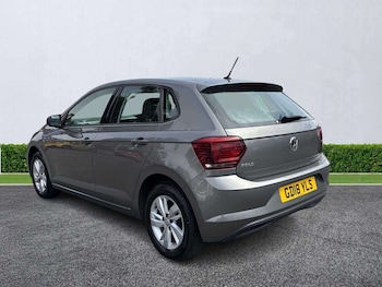 Used Volkswagen Polo 2018 for sale - 79091437: Photo