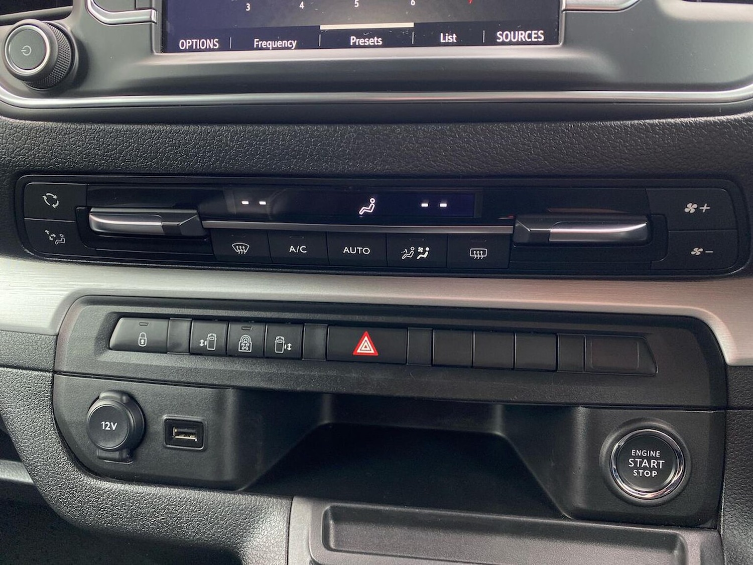 Used Vauxhall Vivaro Life 2023 for sale - 76478179: Photo 12