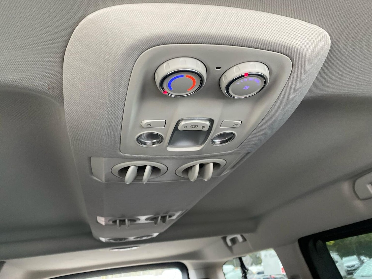 Used Vauxhall Vivaro Life 2023 for sale - 76478179: Photo 42