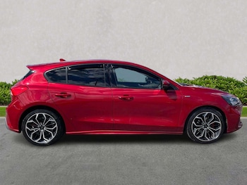 Used Ford Focus 2020 for sale - 78615111: Photo