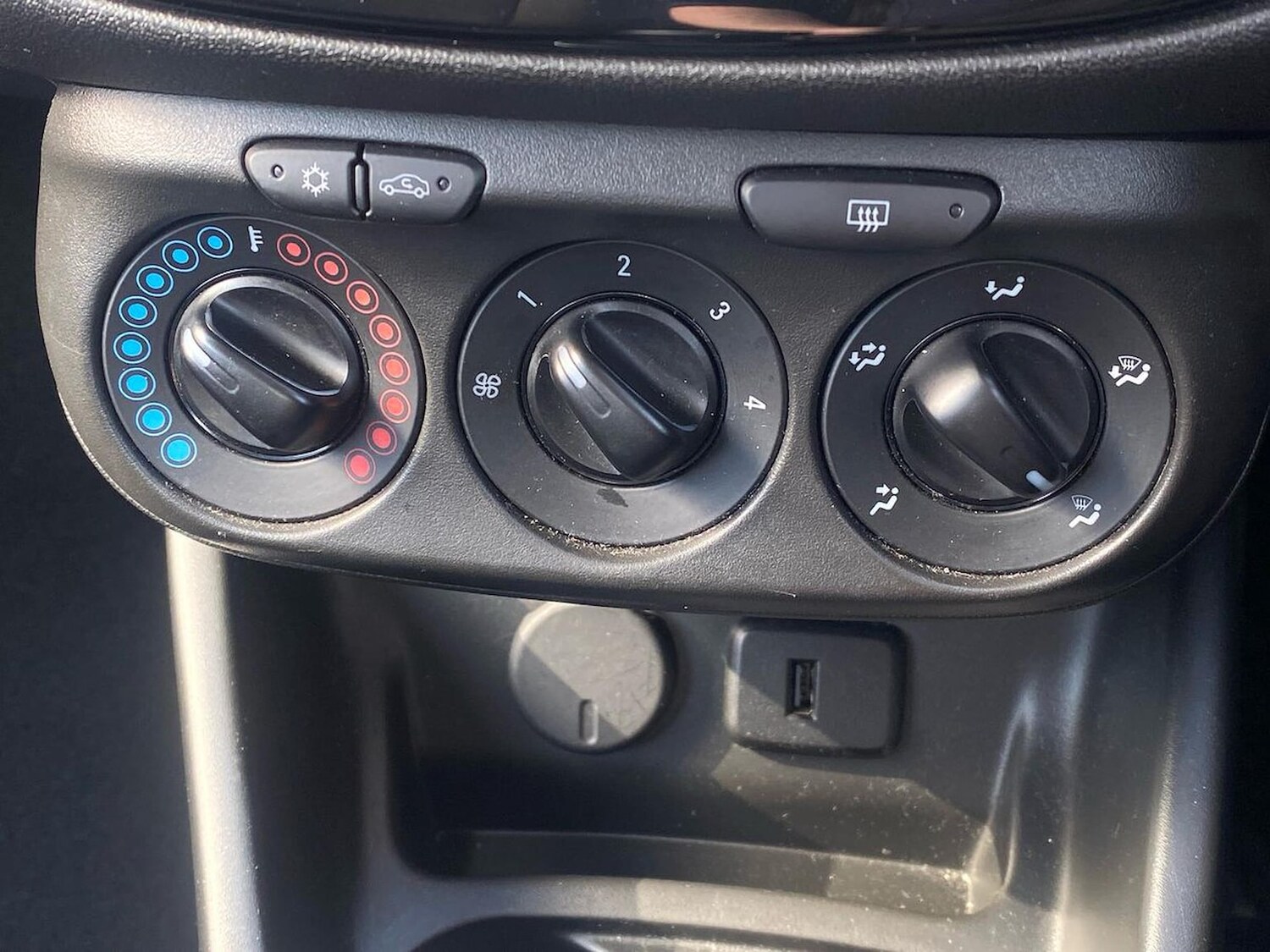 Used Vauxhall Corsa 2017 for sale - 78195588: Photo 14