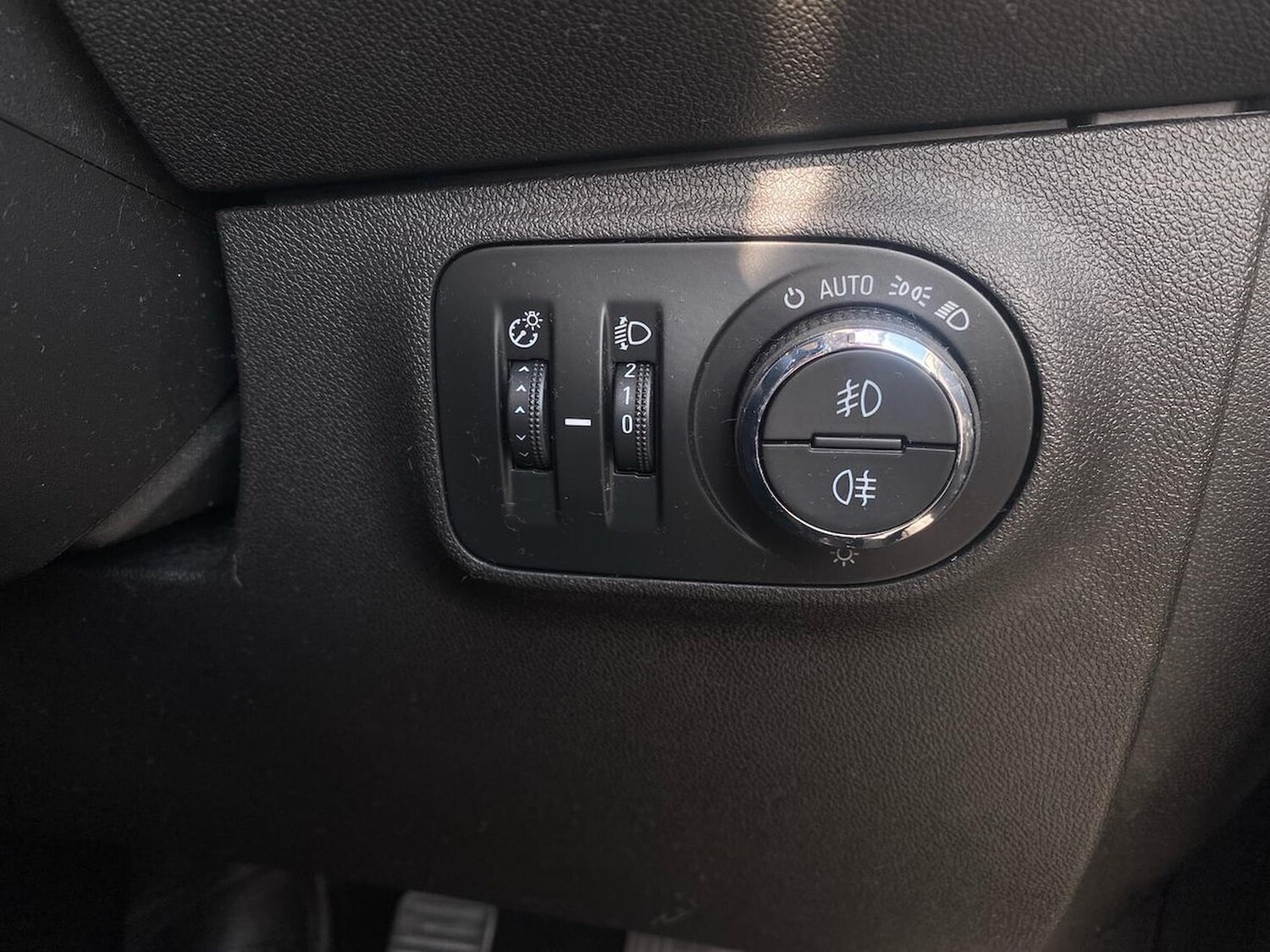 Used Vauxhall Corsa 2017 for sale - 78195588: Photo 24