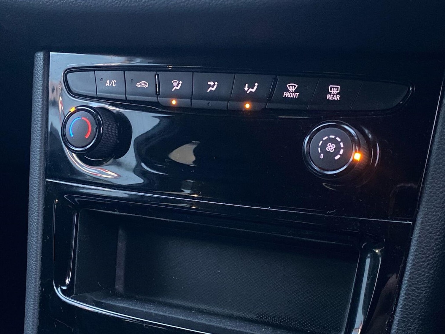 Used Vauxhall Astra 2018 for sale - 77012364: Photo 14