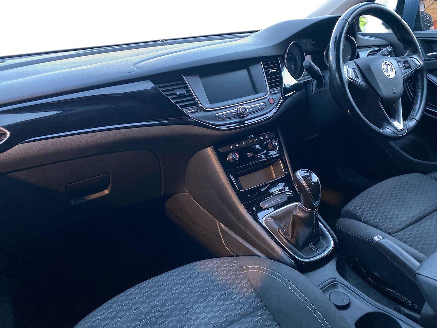 Used Vauxhall Astra 2018 for sale - 77012364: Photo 9