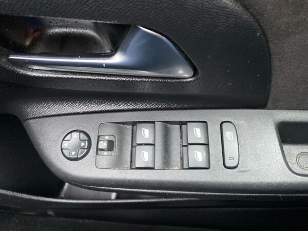 Used Vauxhall Corsa 2024 for sale - 76149420: Photo 21