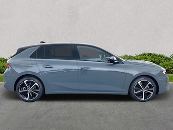 Used Vauxhall Astra 2025 for sale - 76517972: Photo