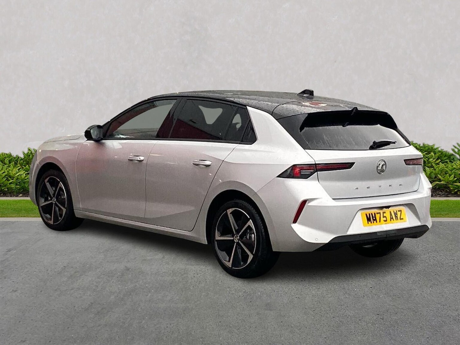 Used Vauxhall Astra 2025 for sale - 76559778: Photo 2