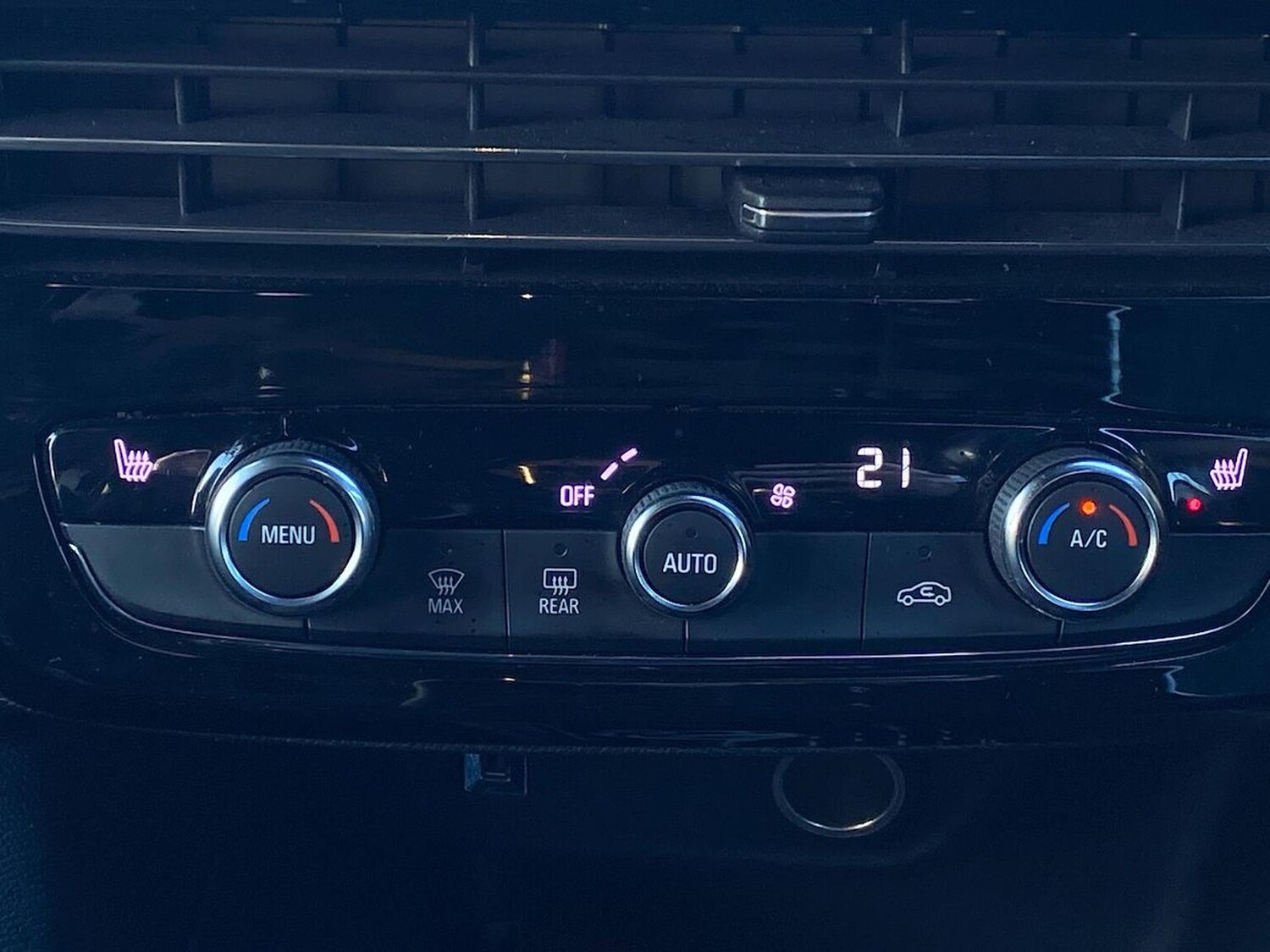 Used Vauxhall Mokka 2021 for sale - 76407412: Photo 12