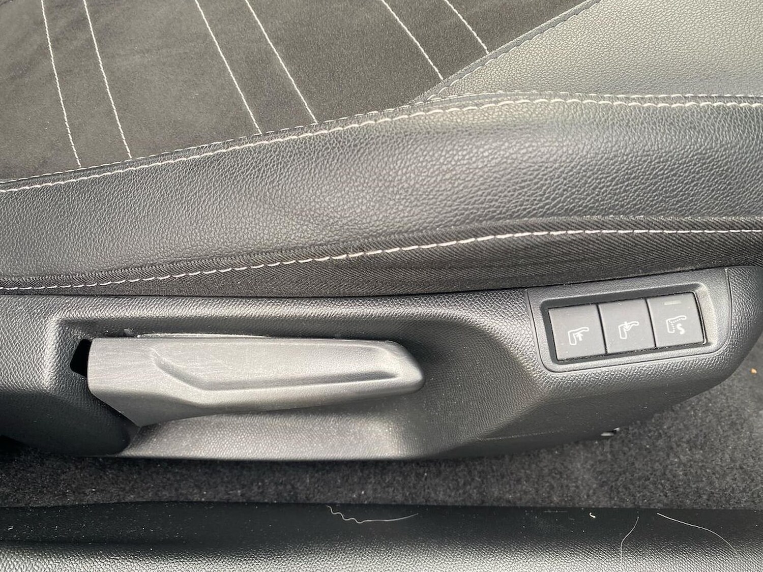 Used Vauxhall Mokka 2024 for sale - 78195578: Photo 30