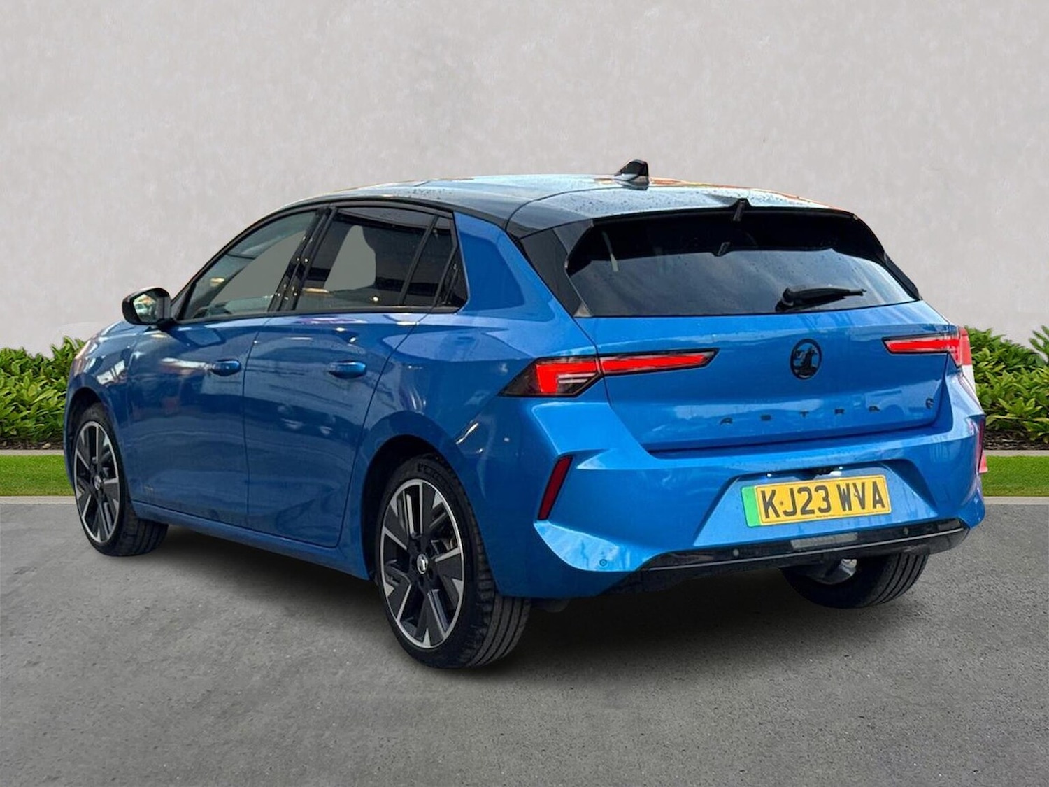 Used Vauxhall Astra 2023 for sale - 77759348: Photo 2