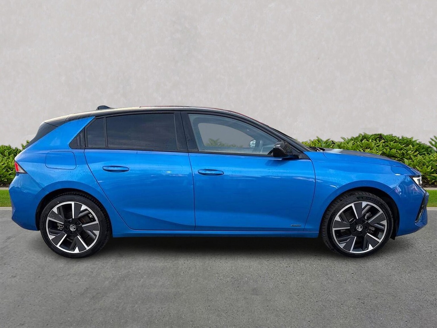 Used Vauxhall Astra 2023 for sale - 77759348: Photo 3