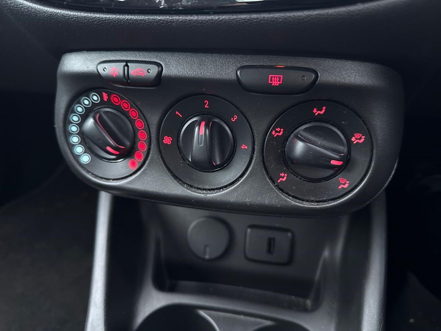 Used Vauxhall Corsa 2019 for sale - 76897100: Photo 12