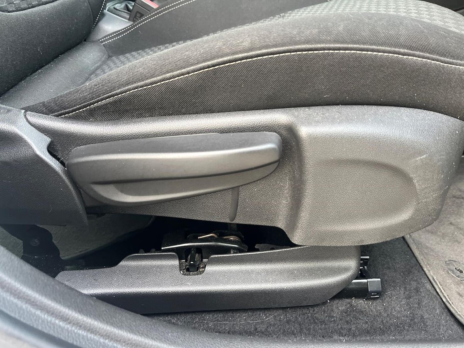 Used Vauxhall Astra 2018 for sale - 76707511: Photo 26