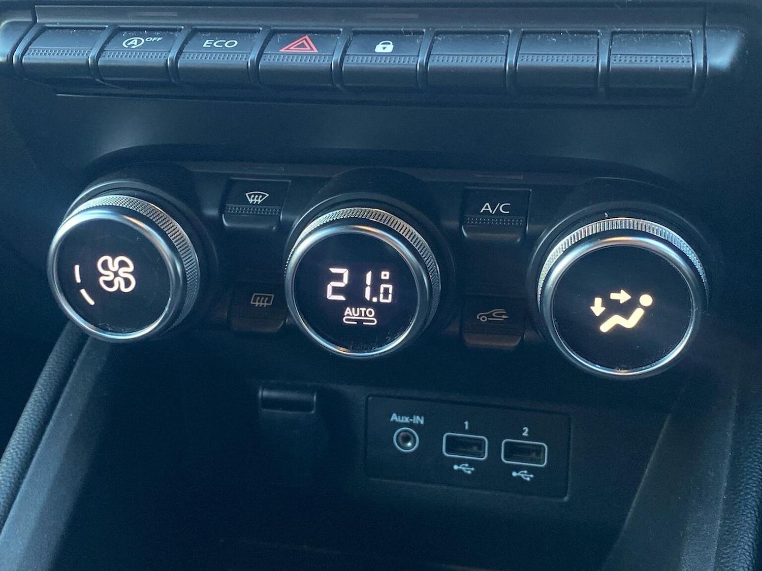 Used Renault Clio 2020 for sale - 76741205: Photo 12