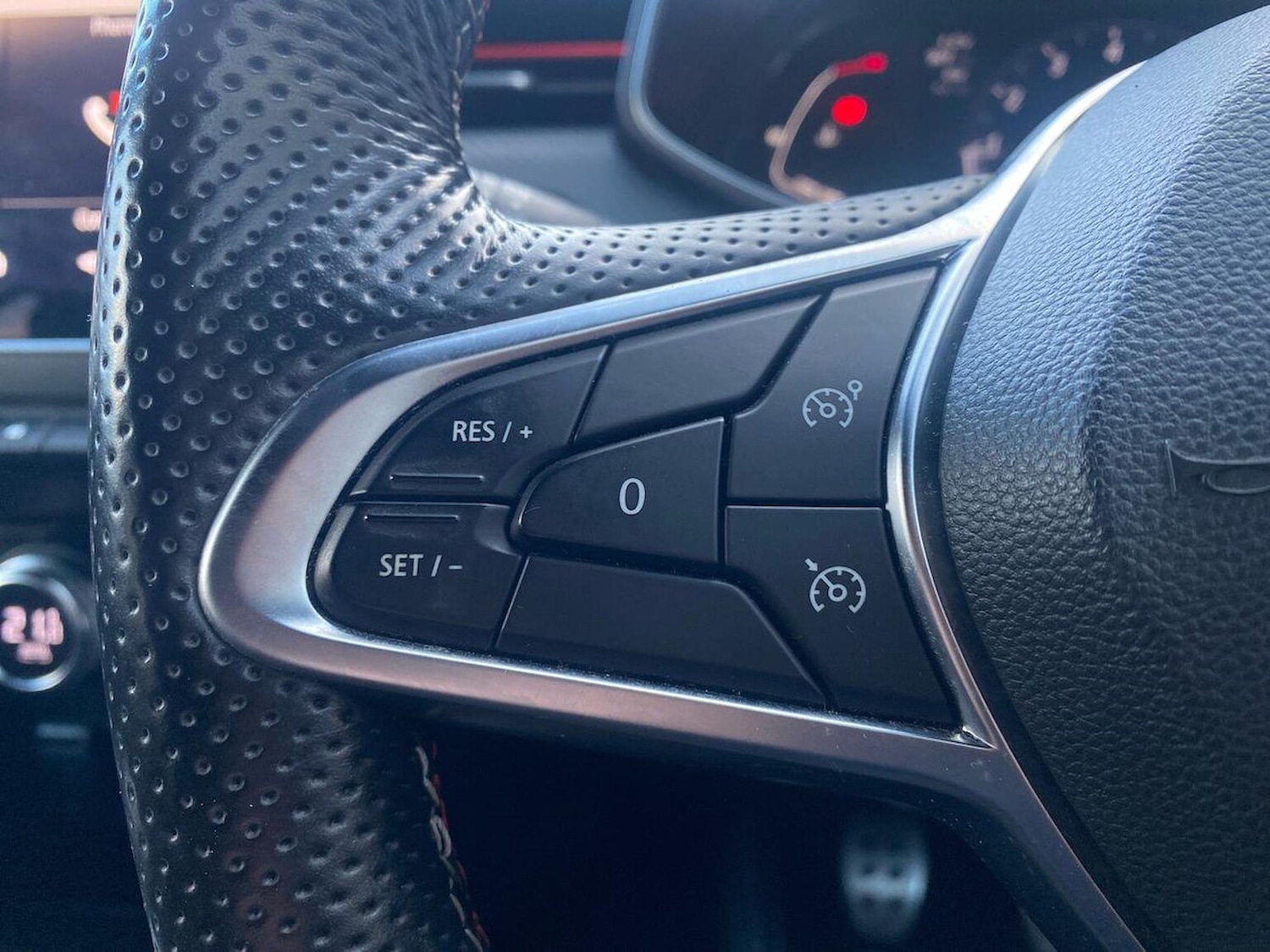 Used Renault Clio 2020 for sale - 76741205: Photo 26