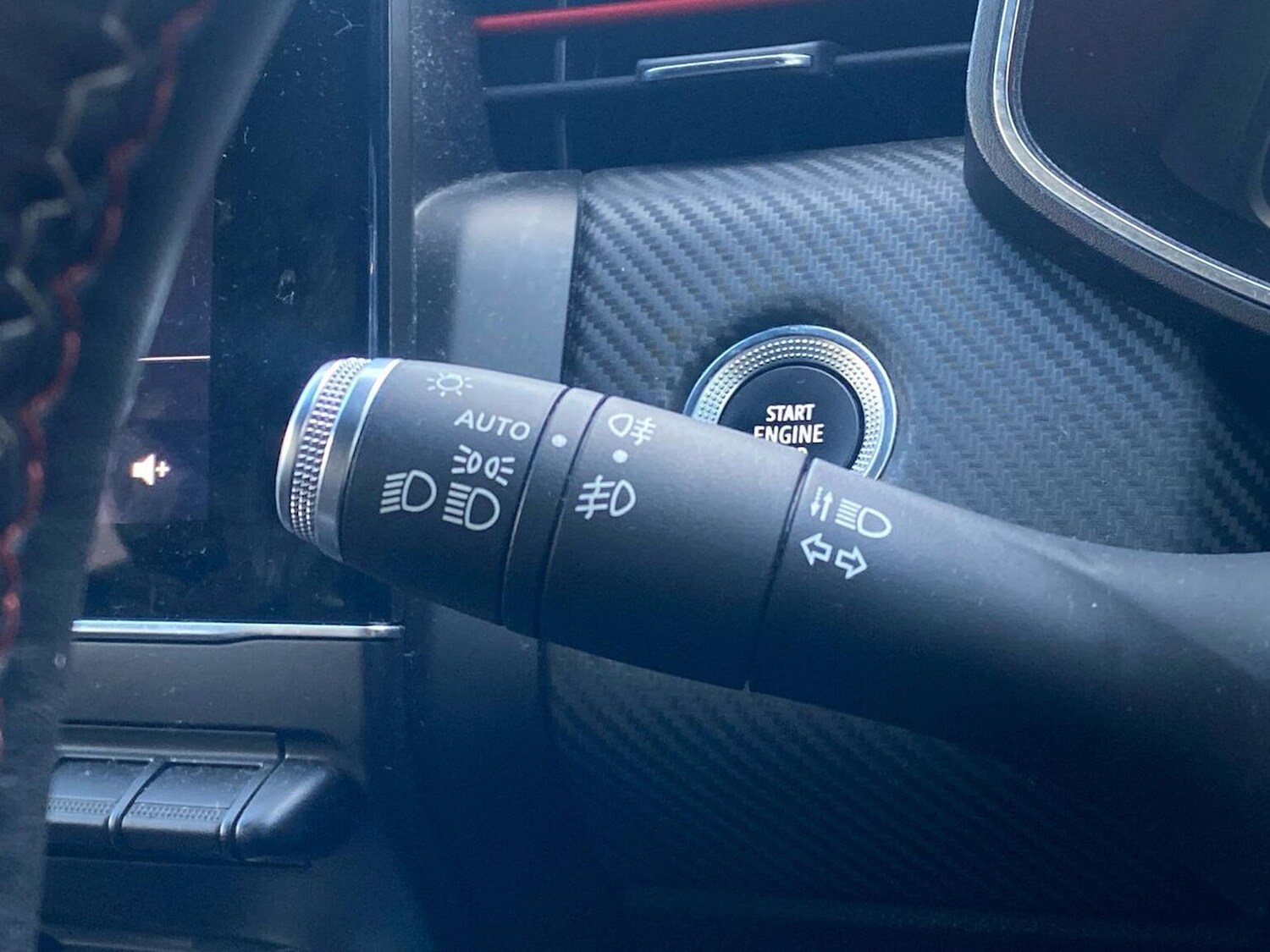 Used Renault Clio 2020 for sale - 76741205: Photo 28