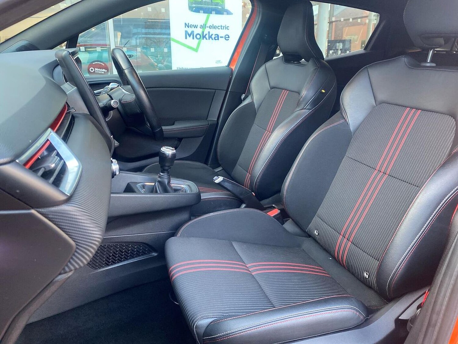 Used Renault Clio 2020 for sale - 76741205: Photo 40