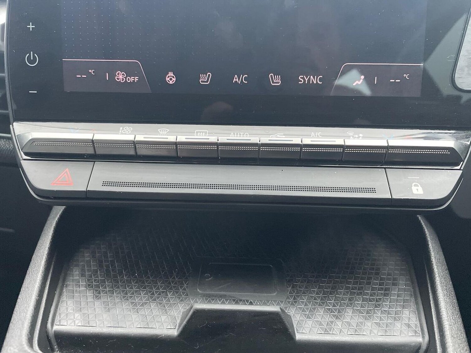 Used Renault Megane E Tech 2022 for sale - 76763396: Photo 12