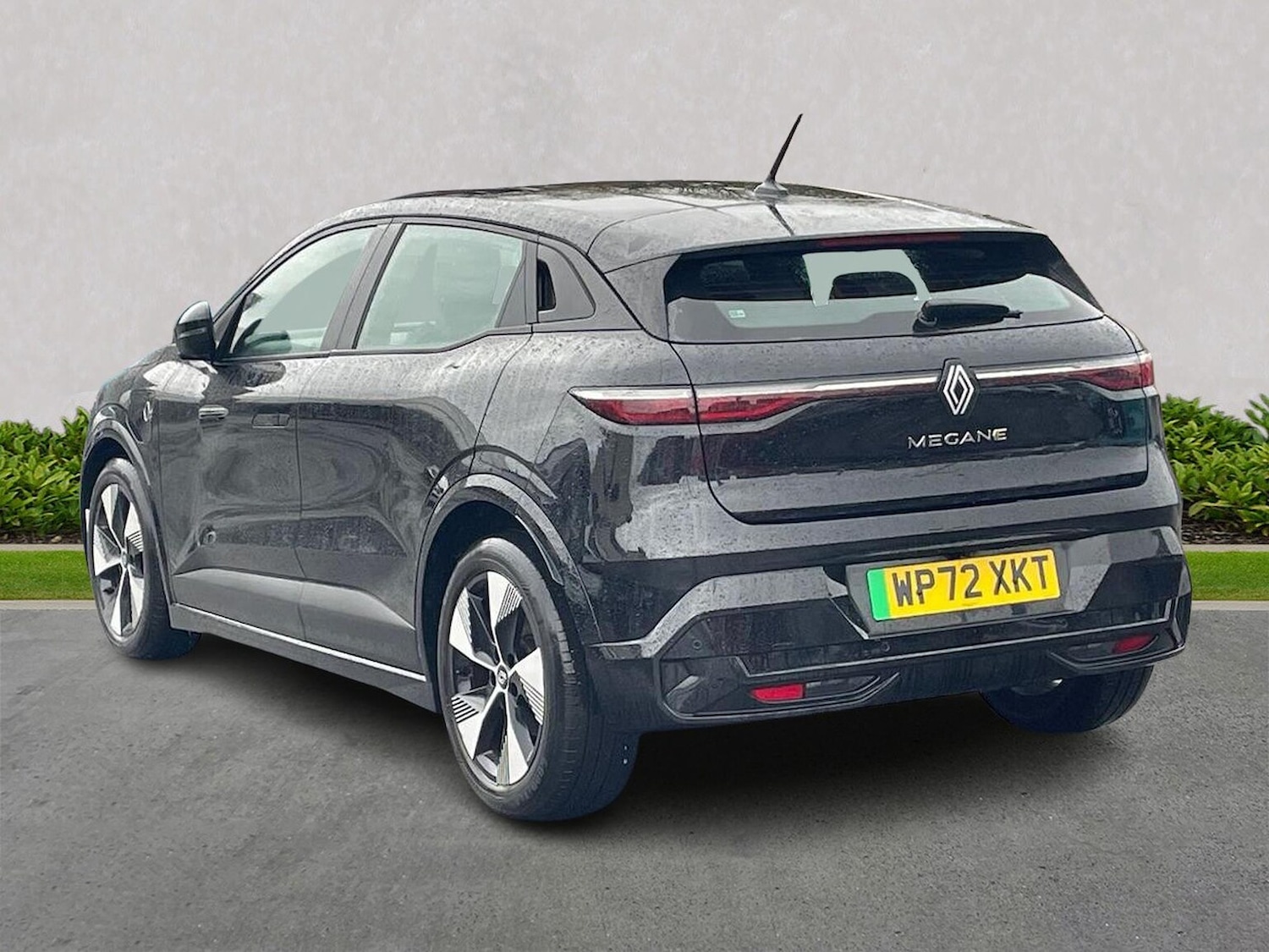 Used Renault Megane E Tech 2022 for sale - 76763396: Photo 2