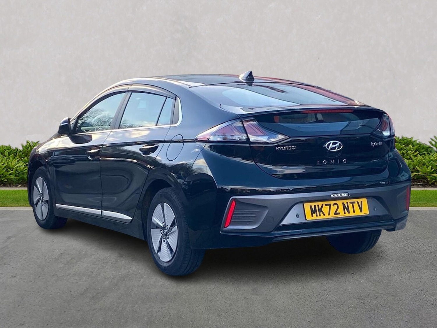 Used Hyundai IONIQ 2022 for sale - 76570990: Photo 2