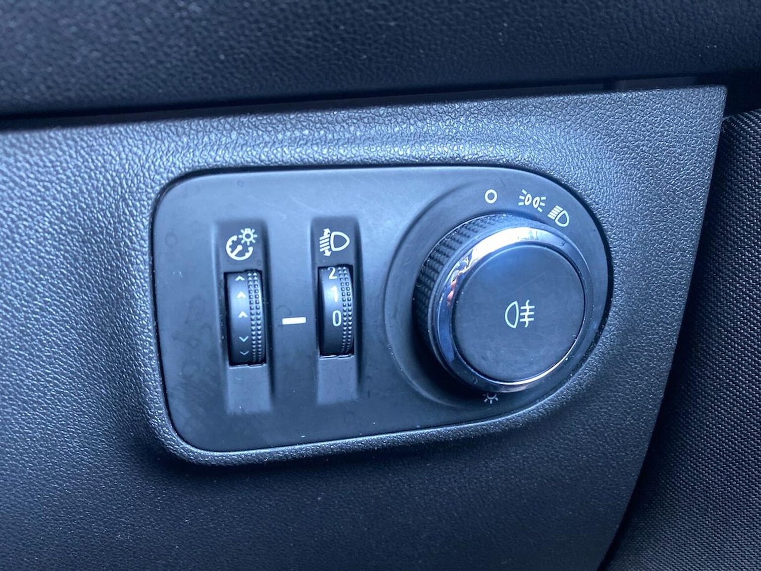 Used Vauxhall Corsa 2018 for sale - 76762417: Photo 30