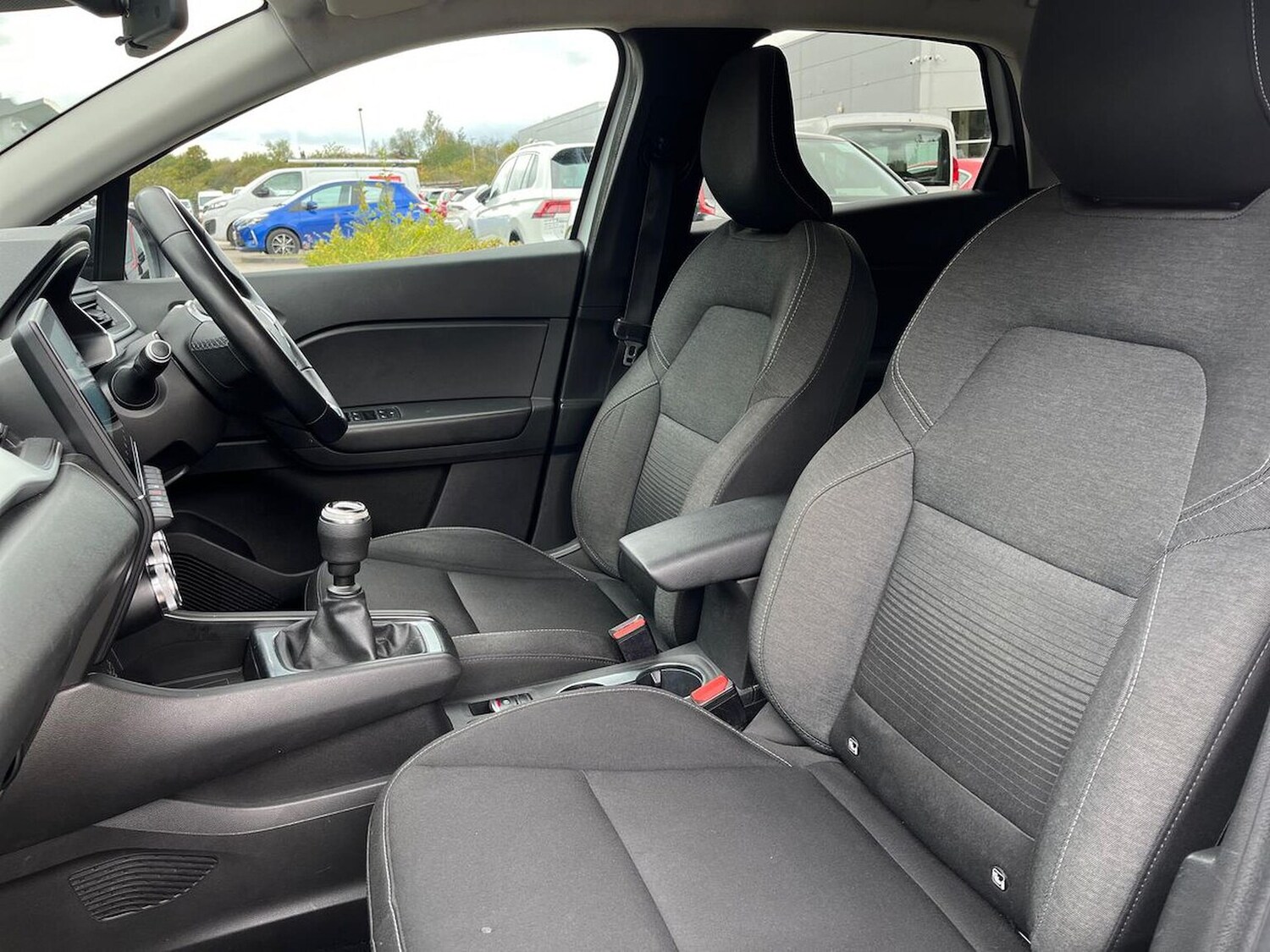 Used Renault Captur 2020 for sale - 77616779: Photo 32